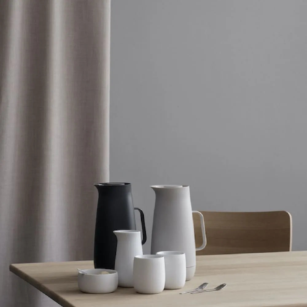 Termo Gris Oscuro 1 Litro – Norman Foster