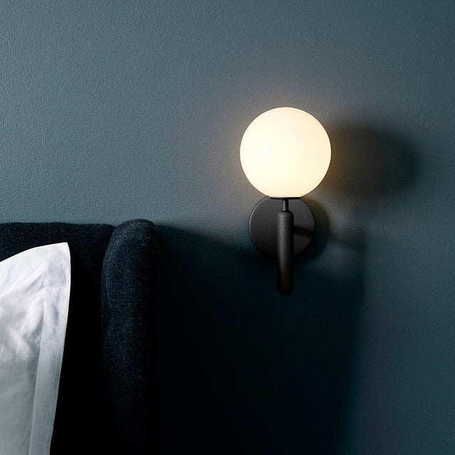 Apliqué de Metal Negro y Vidrio Ópal Loft Line