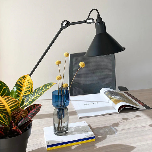 Lámpara Prensa de Mesa Metálica Negra Allegra