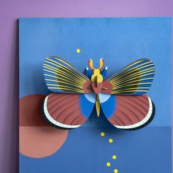 Insecto Grande Giant Butterfly