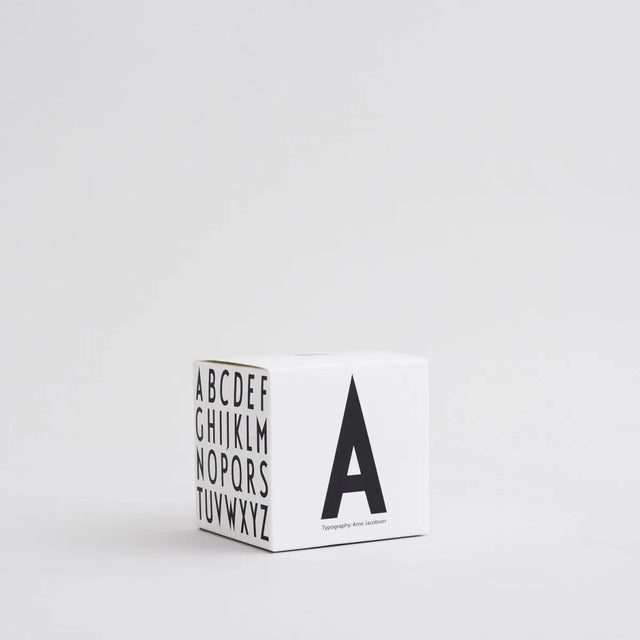 Taza con Letra de Melamina Niños