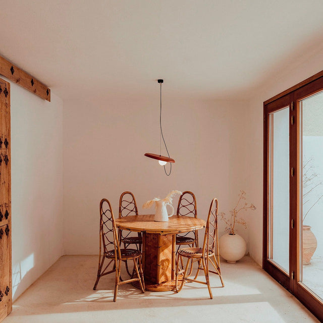 Lámpara Colgante de Aluminio Terracota y Base Metálica Medora