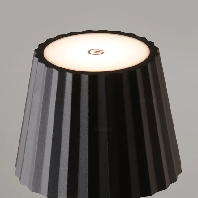 Lámpara de Mesa Café Shift Plisse