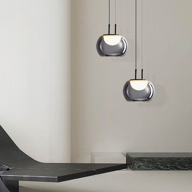 Lámpara colgante de aluminio y vidrio color smoke Merlo