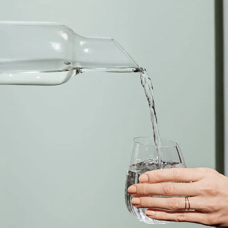 Jarra de Agua con Tapa de Madera