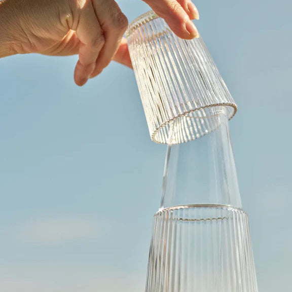 Botella con Vaso Pilastro