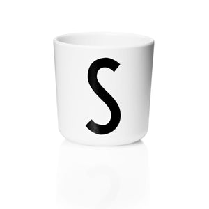 Taza con Letra de Melamina Niños